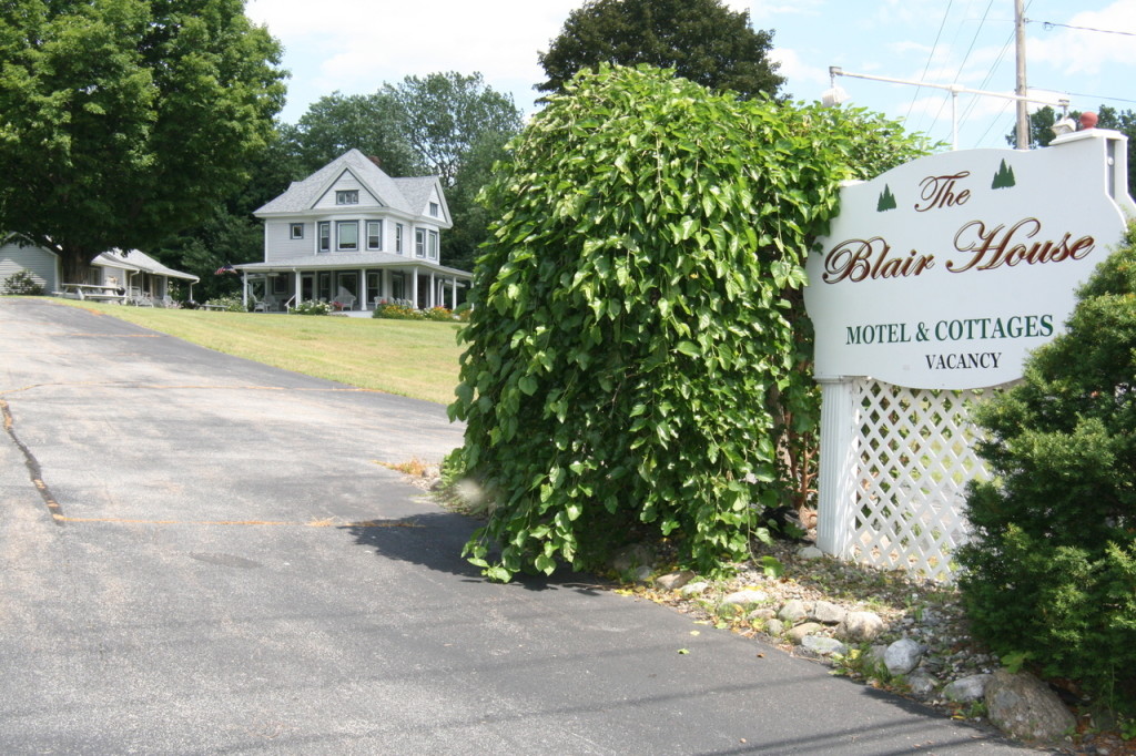 The Blair House Motel & Cottages