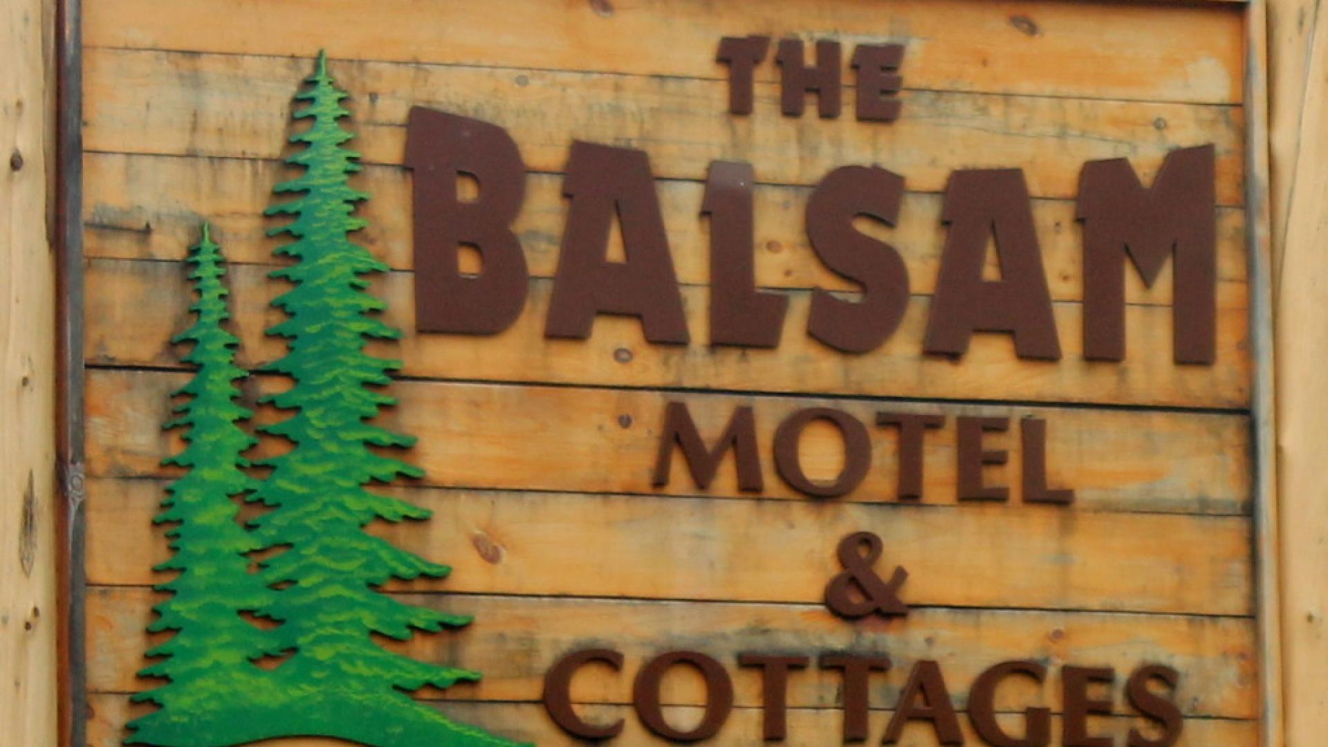 Balsam Motel & Cottages