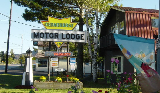 Cedarhurst Motor Lodge