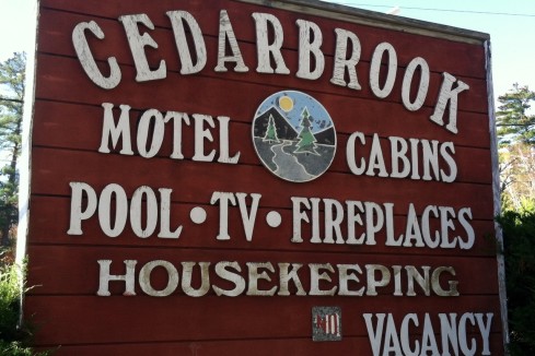 Cedarbrook Motel & Cottages
