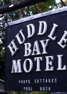 Huddle Bay Motel & Cottages