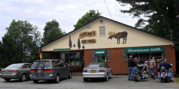 Logan's Bar & Grill