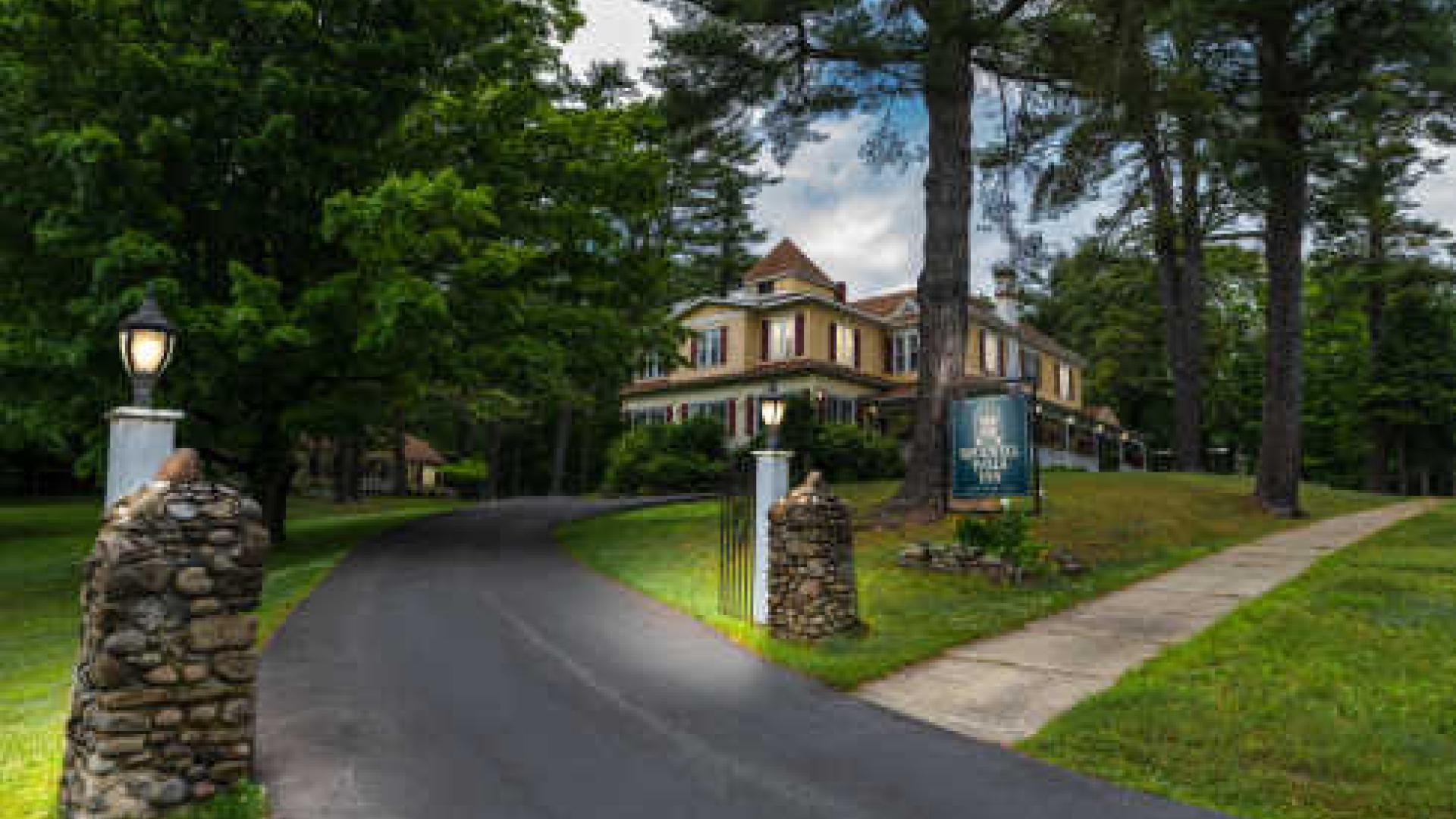Rockwell Falls Inn and Wine Bar