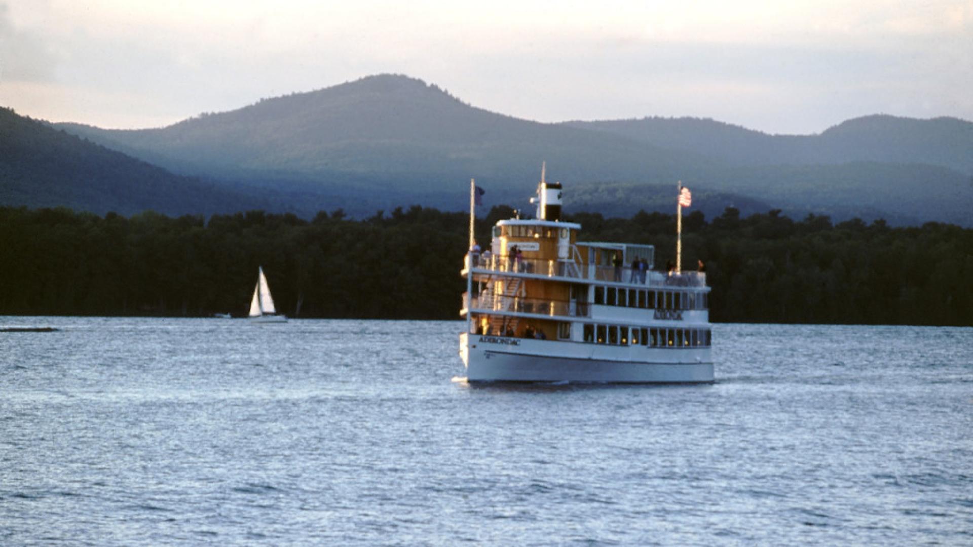 Lake George Shoreline Cruises