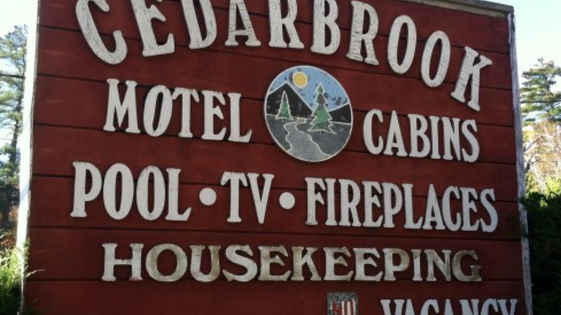 Cedarbrook Motel & Cottages