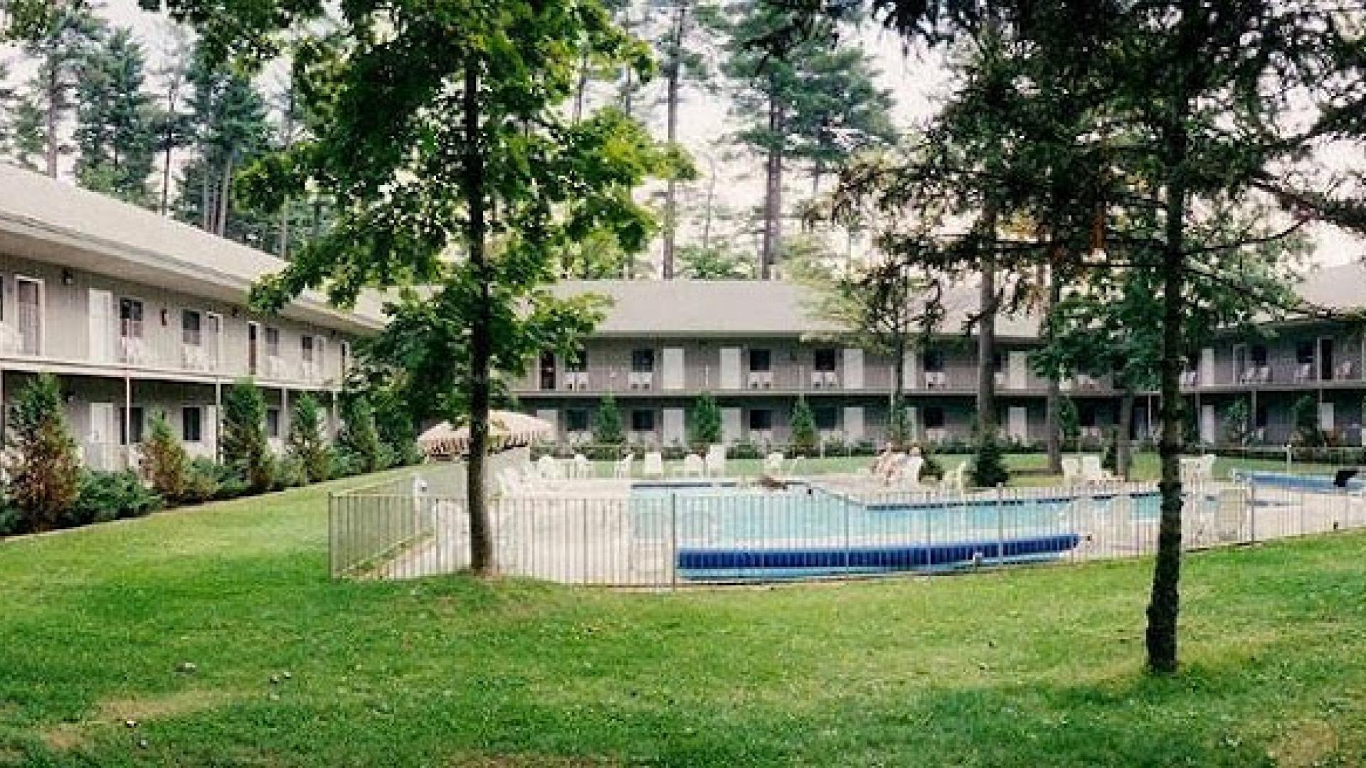 Clinton Inn Resort