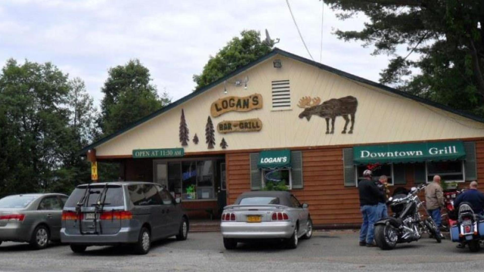 Logan's Bar & Grill