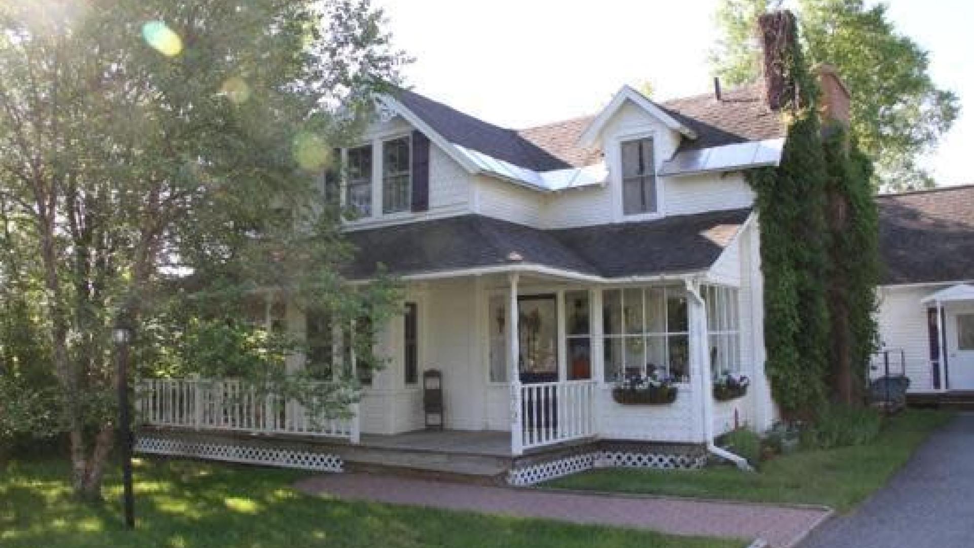 Winterberry Bed & Breakfast