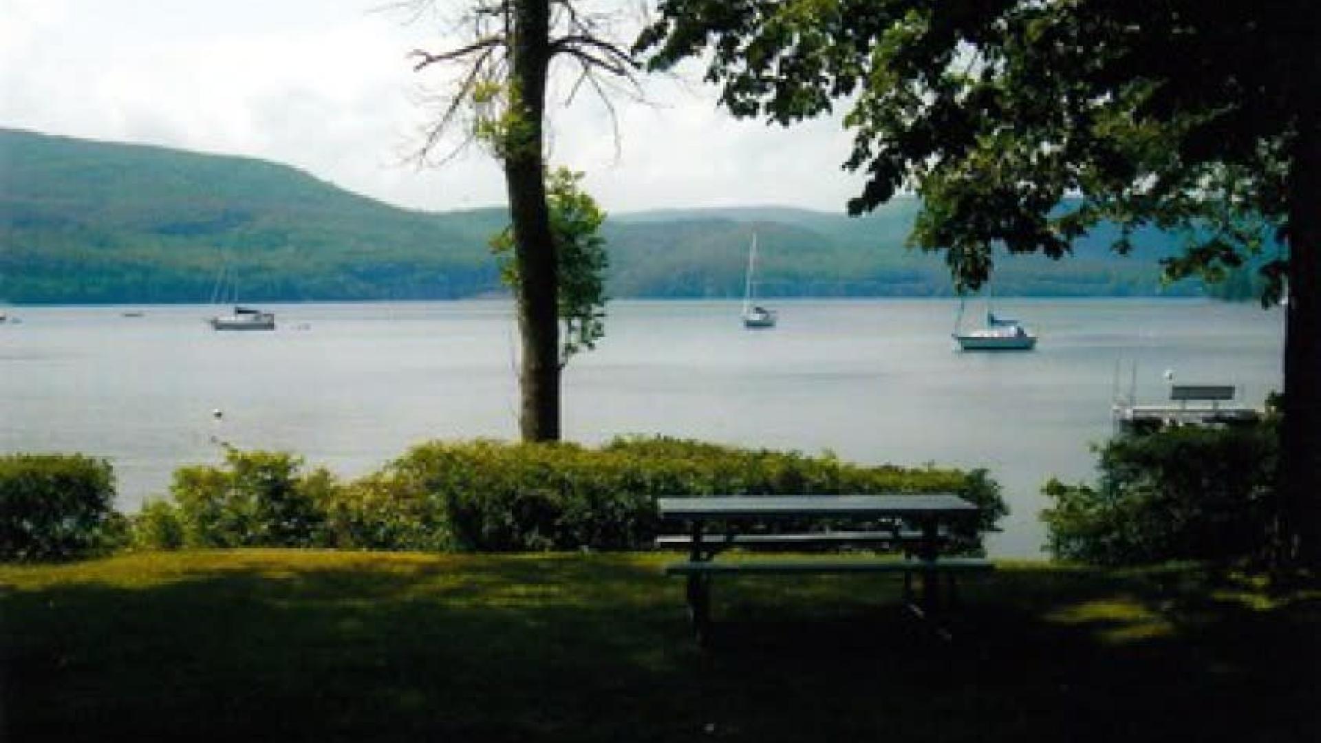 Cottage on the Bay