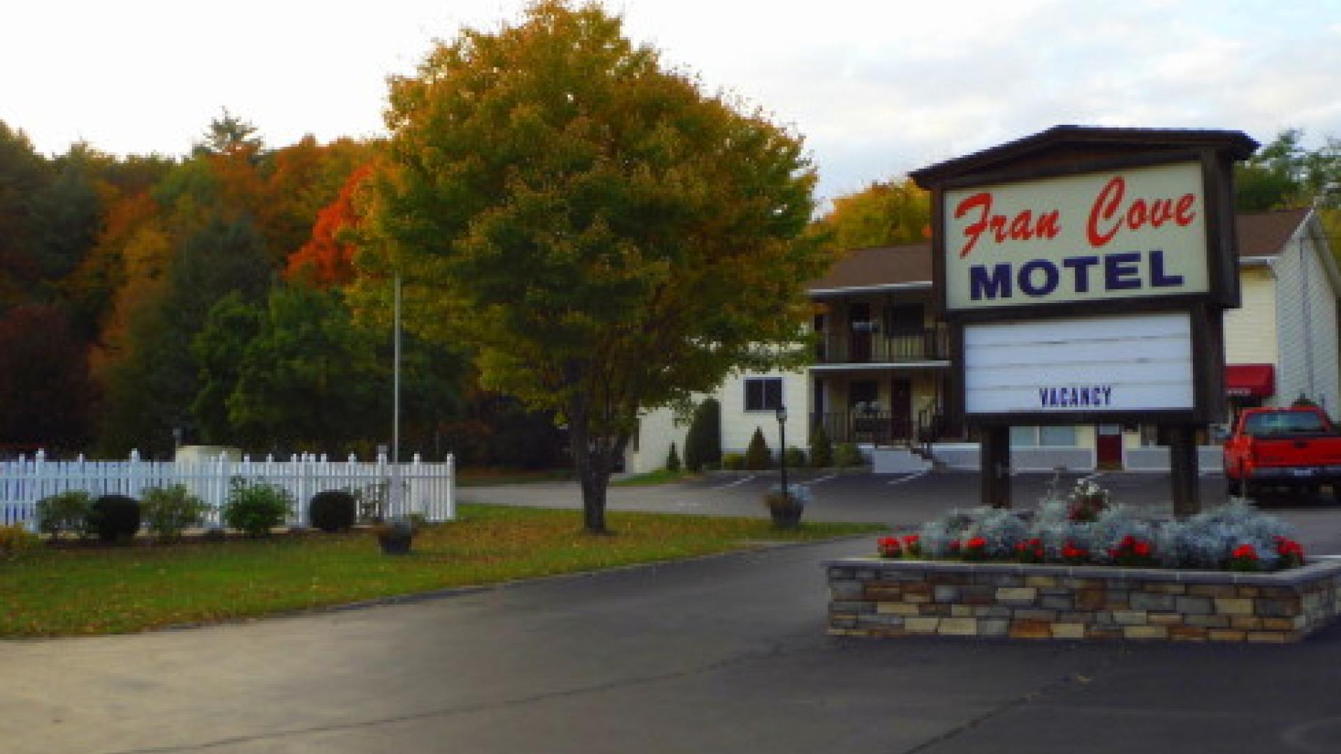Fran Cove Motel