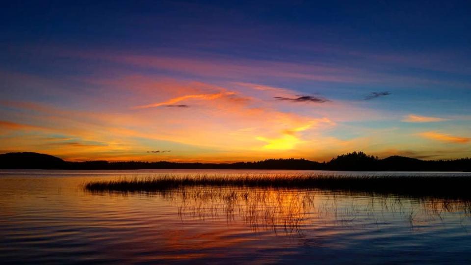 lake sunset 