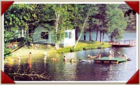 Hide-A-Way Waterfront Cottages Hide-A-Way Waterfront Cottages